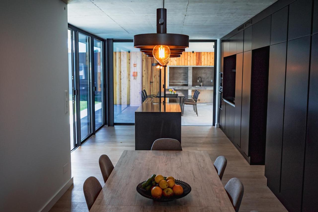 Populo'S Place 蓬塔德尔加达 外观 照片